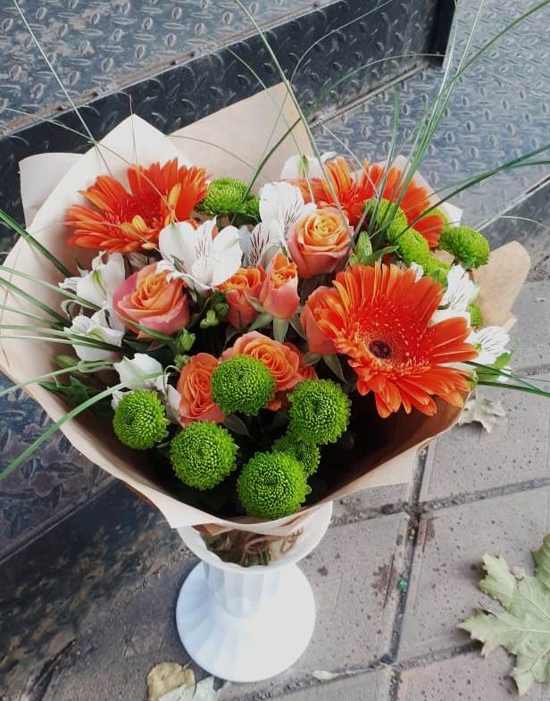 Букет цветов из: Герберы, Хризантемы, Альстромерии и Розы в Полтавке