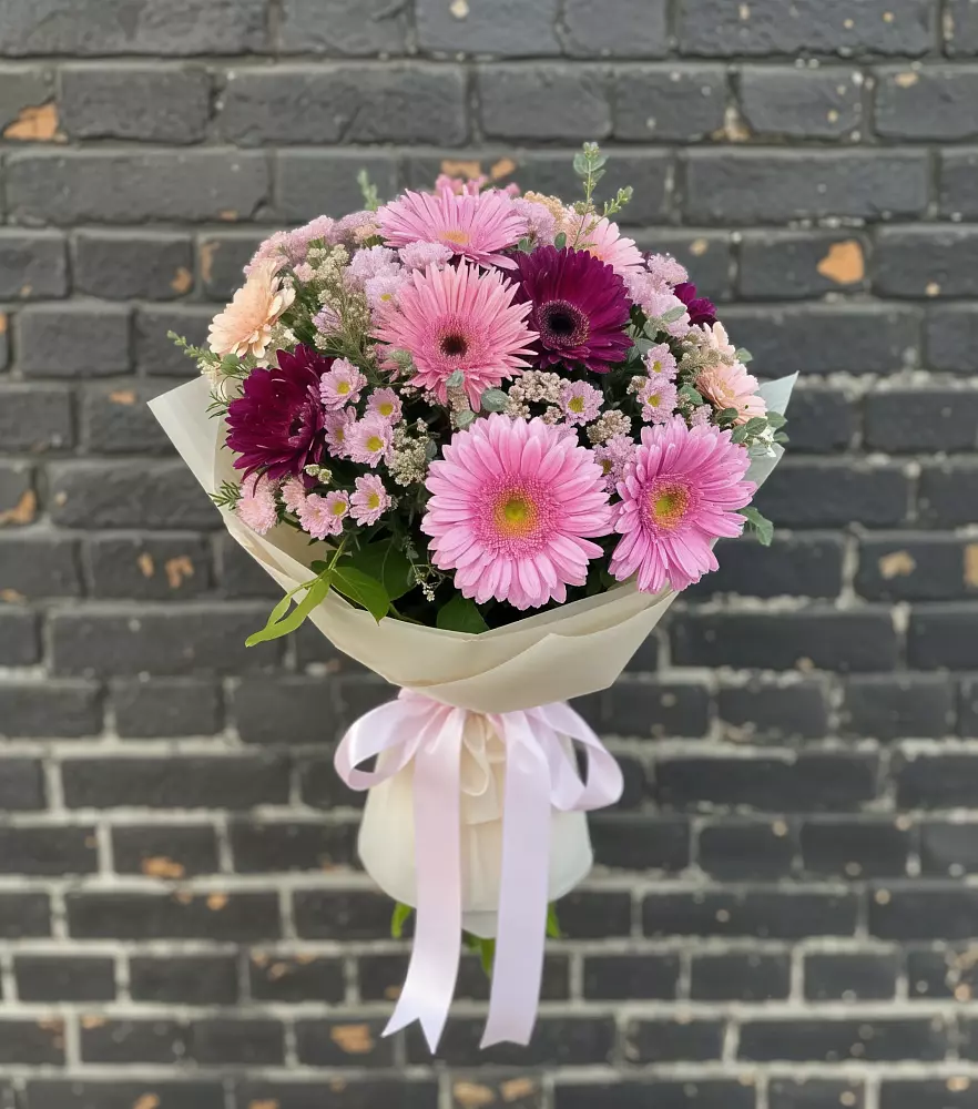 Букет цветов из: Герберы и Хризантемы в Полтавке