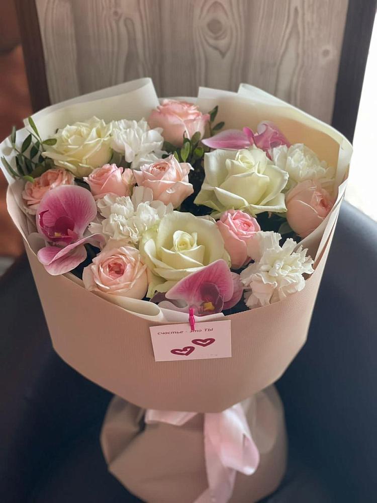 Букет цветов из: Орхидеи, Розы и Гвоздики в Полтавке