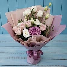 Букет цветов из:  Розы и Лизиантусы в Полтавке