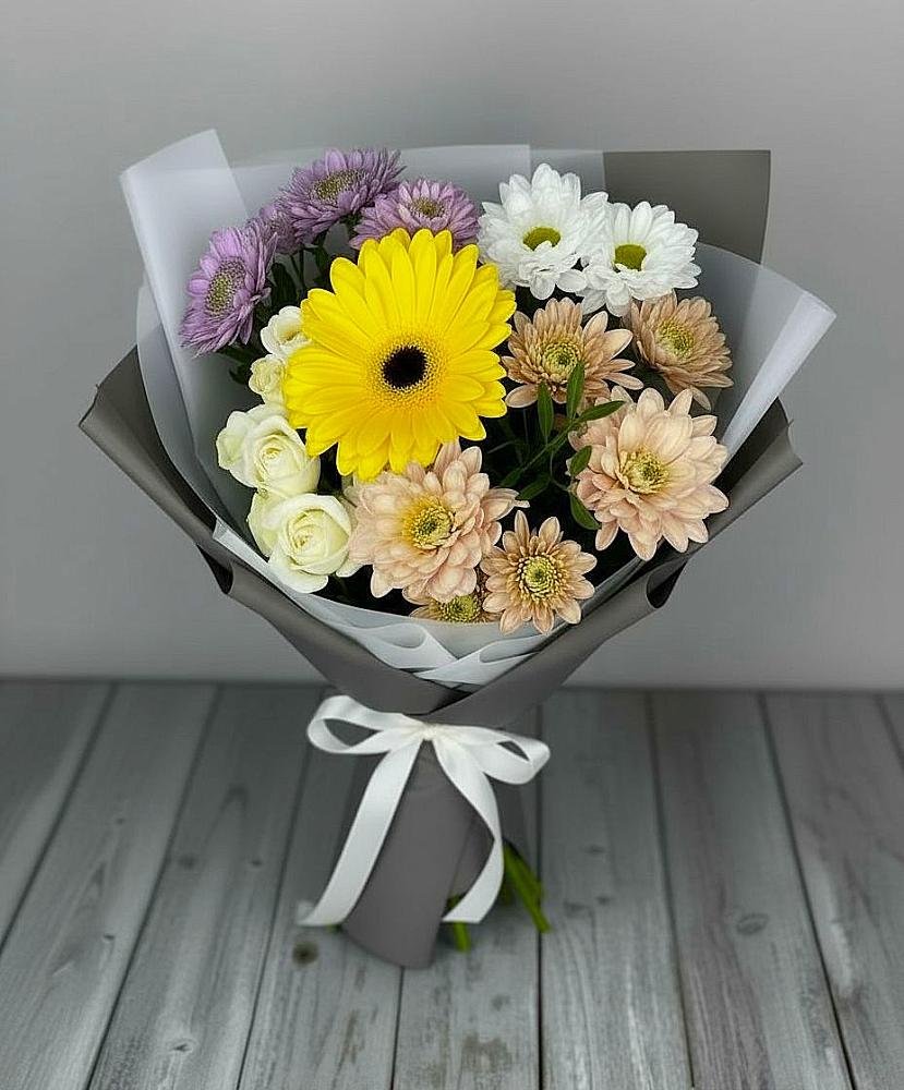 Букет цветов из: Розы, Герберы и Хризантемы в Полтавке
