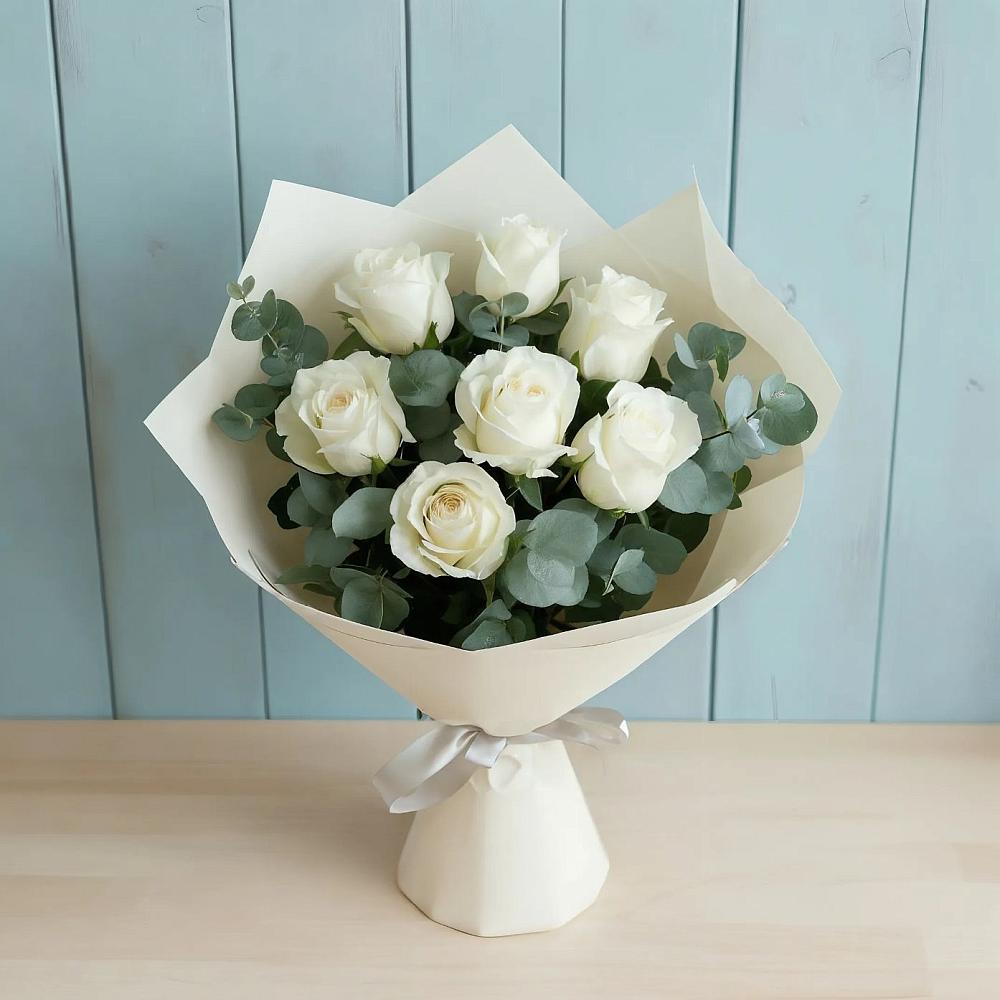 Букет Белые розы в Эвкалипте в Полтавке