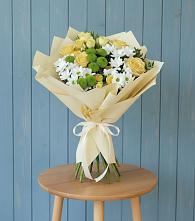 Букет цветов из:  Хризантемы и Розы в Полтавке