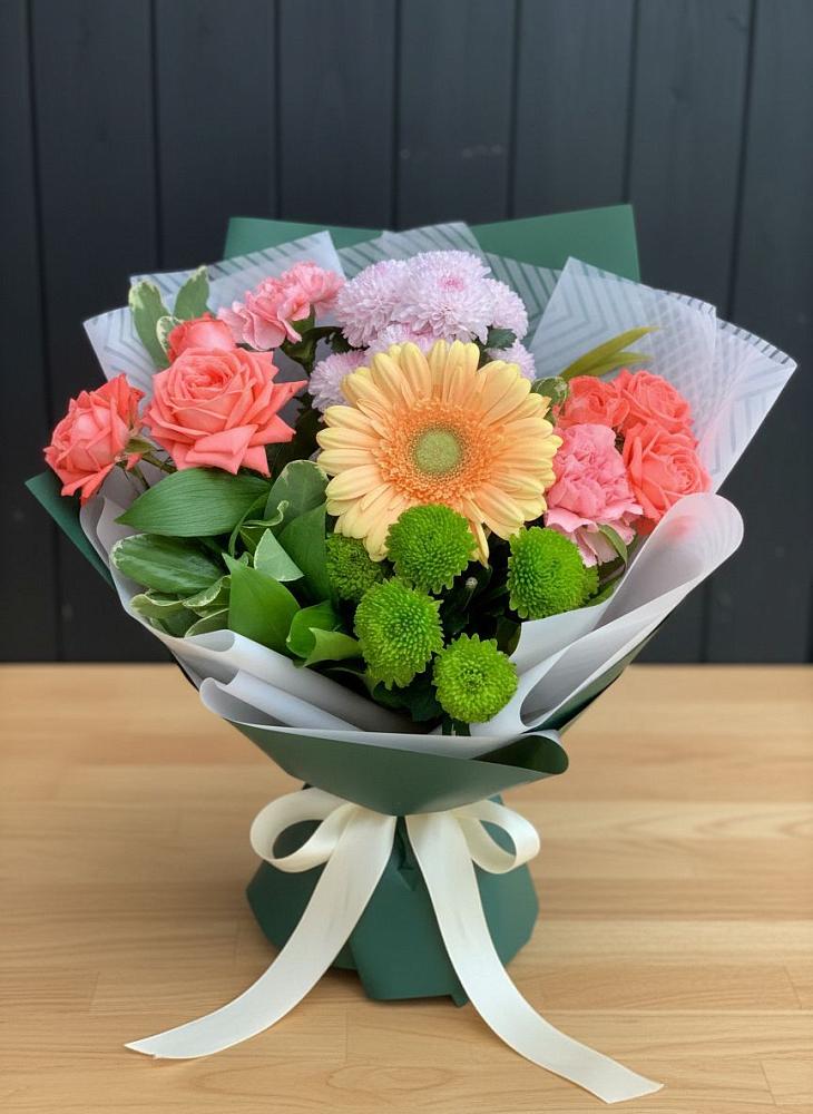 Букет цветов из: Гвоздики, Розы, Герберы и Хризантемы в Полтавке