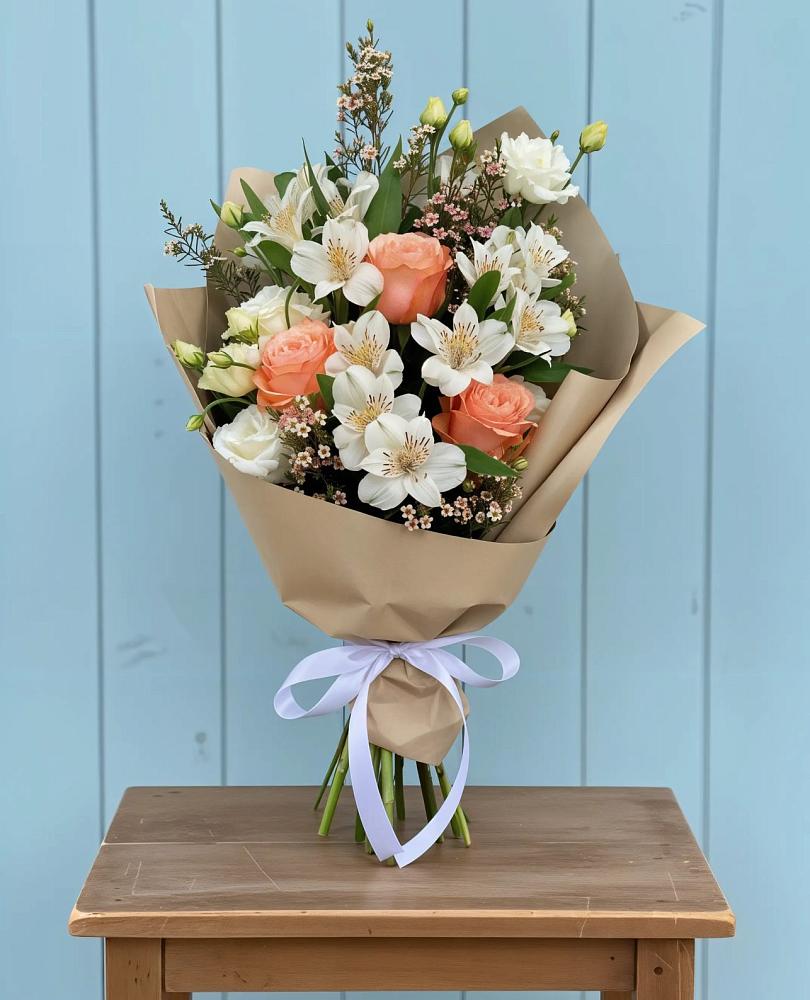 Букет цветов из: Альстромерии, Лизиантусы, Розы и Хризантемы в Полтавке