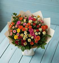 Букет Микс из разноцветных кустовых роз в Полтавке