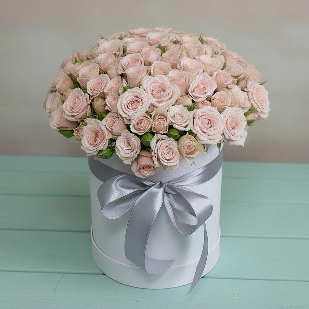 Цветочная композиция из Розы в шляпной коробке в Полтавке